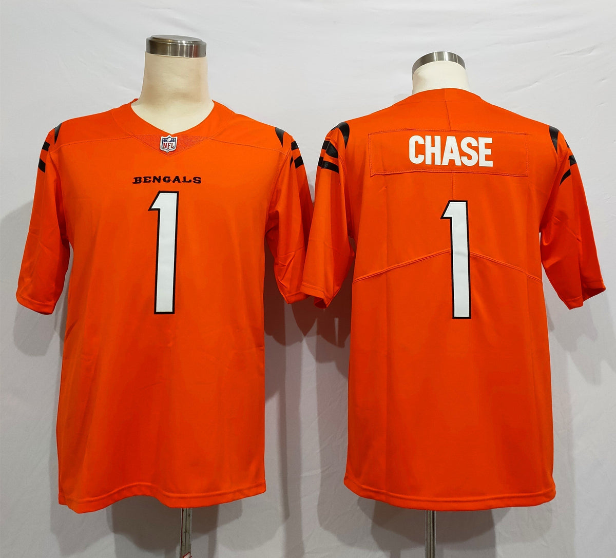 Men's Cincinnati Bengals Ja'Marr Chase #1 Orange Alternate Game Jersey1